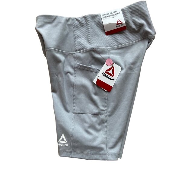 Reebok Women shorts small Fitted High Rise Moisture Management pockets Gray - Picture 1 of 10